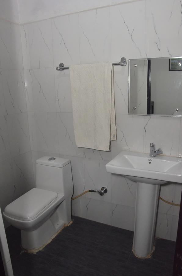 Hotel Royal Classic Bareli Exterior foto